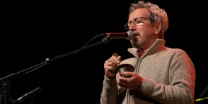 CR&Oacute;NICA DE CANDIDO QUEROL EN B!RITMOS DEL CONCIERTO DE ELISEO PARRA EN EL CAT