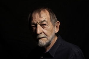 El cantautor y poeta extreme&ntilde;o Pablo Guerrero, Medalla de Oro al M&eacute;rito en las Bellas Artes 2021